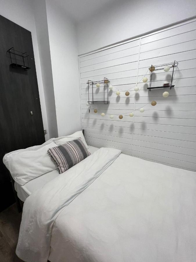 First Studio Boekarest Buitenkant foto